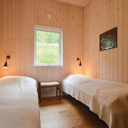 In With House Sea View Дом отдыха *