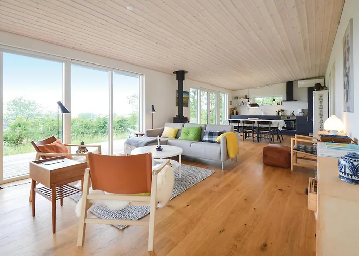 In With House Sea View Holiday home *