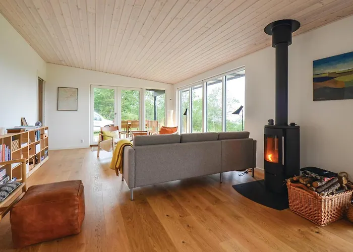 Holiday home In With House Sea View